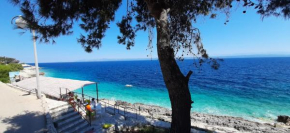 Summer House Bougainvillea by Dubrovnik Colors